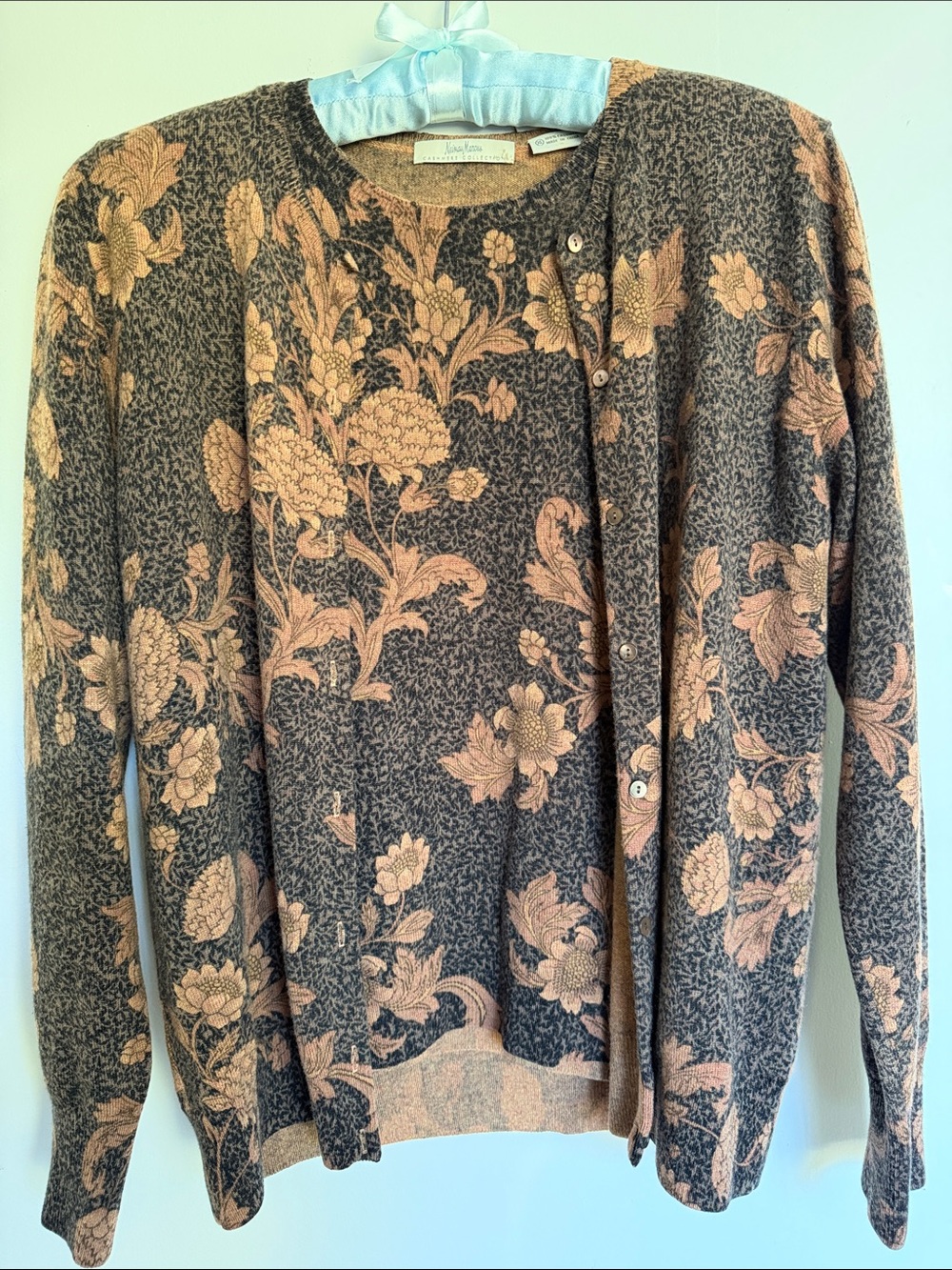 Neiman Marcus 100% Cashmere 2 pc Set Black/Brown Cardigan/Sweater Floral